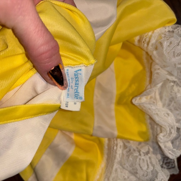 Vtg vasserate nightgown - Picture 6 of 8